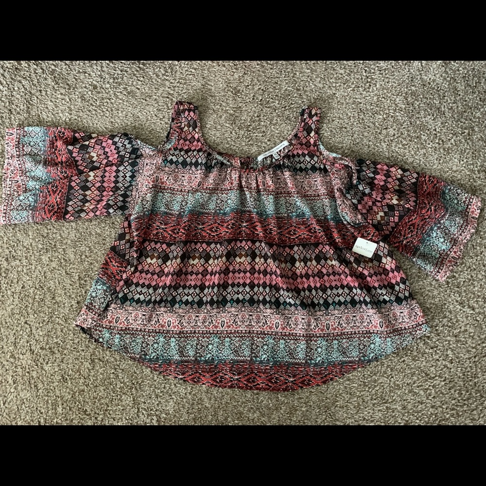 Apricot Lane Top - Open Shouldered